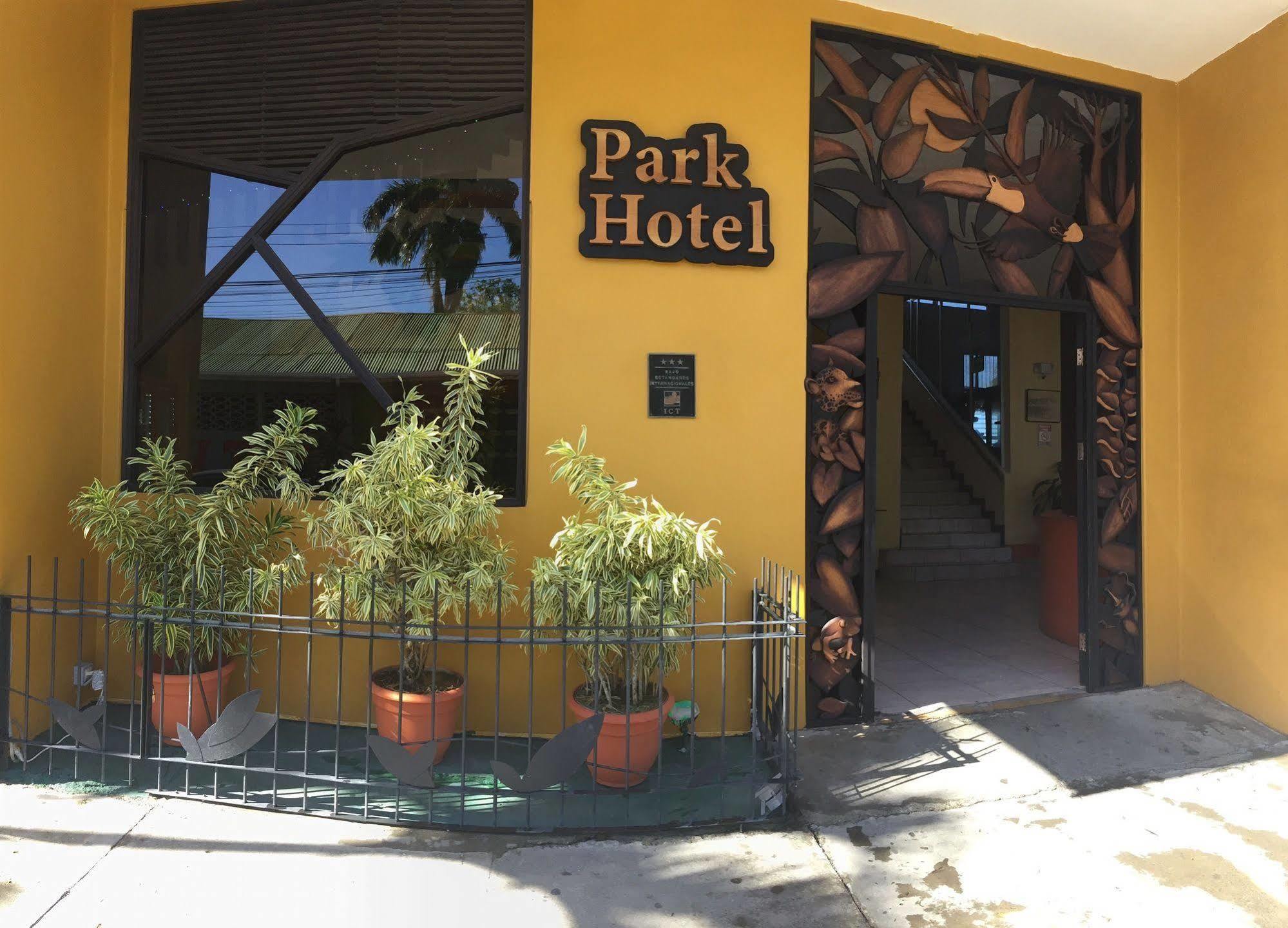 Park Hotel Puerto Limon Eksteriør billede
